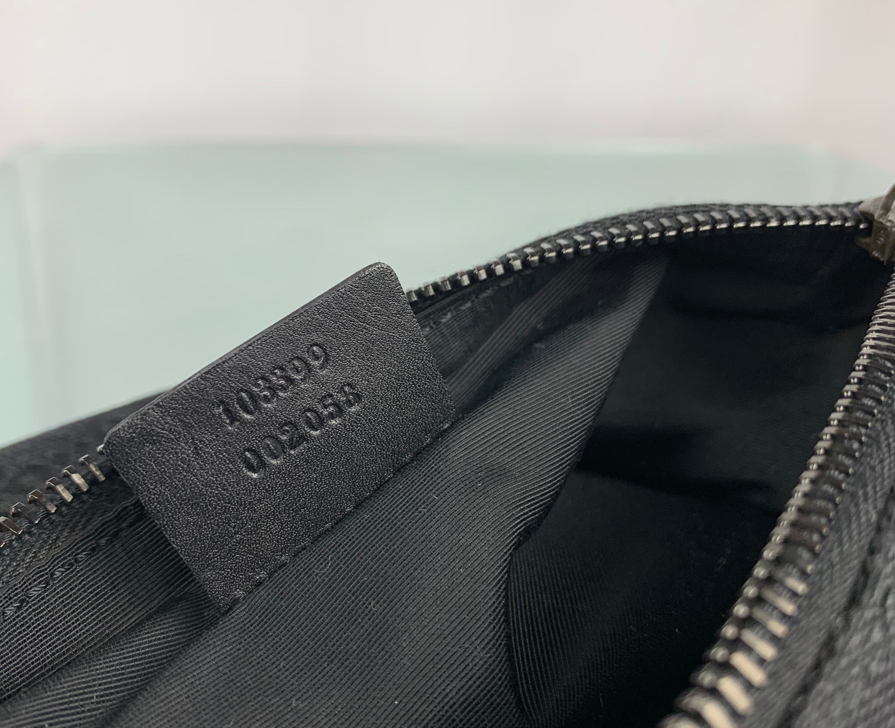 Gucci GUCCI Mini Pochette Monogram black bag / 103399